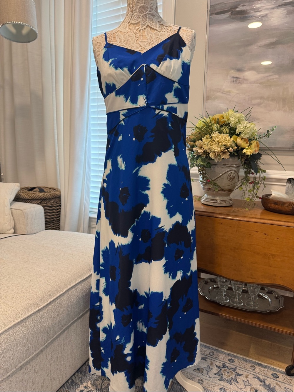 Banana Republic Blue and White Floral Midi Dress size 0